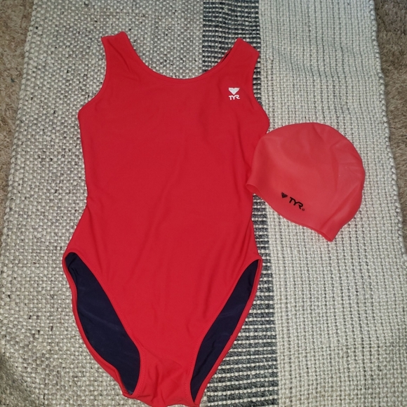 TYR TYReco Solid Maxfit Swimsuit with Cap Red - Picture 1 of 11